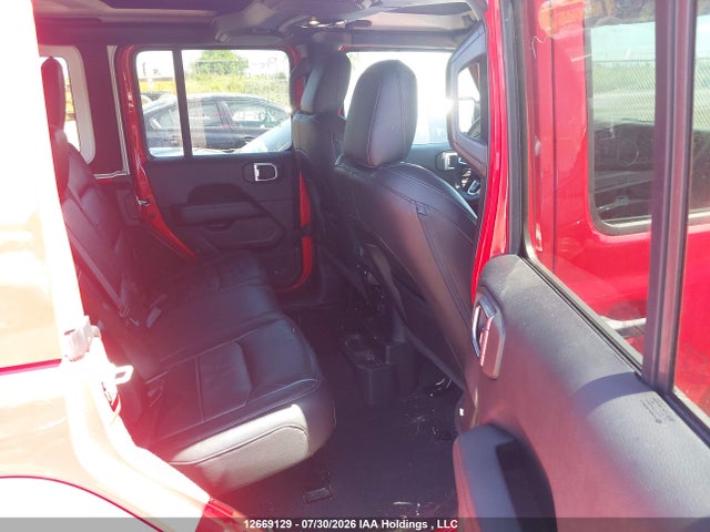1C4HJXEN8PW699592 Jeep Wrangler 4-door Sahara Altitude