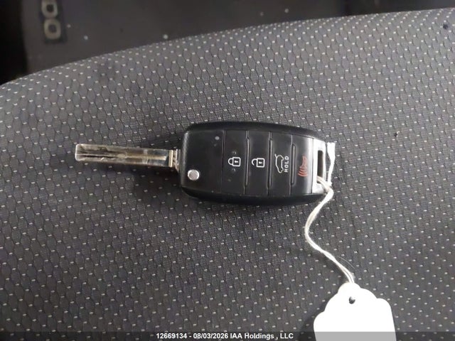 KIA Rondo 2015 KNAHT8A30F7078549 Image 11