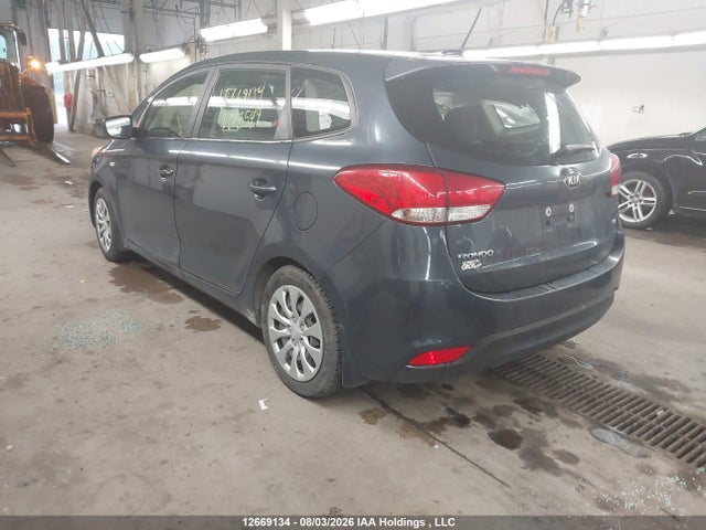 KIA Rondo 2015 KNAHT8A30F7078549 Image 3
