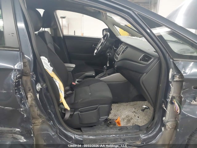 KIA Rondo 2015 KNAHT8A30F7078549 Image 5