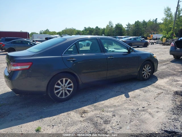 2011 Toyota Camry მანქანა იყიდება აუქციონზე, vin: 4T1BF3EK5BU200902, აუქციონის ნომერი: 12669137