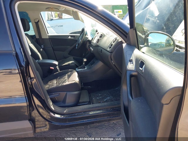 Продажа на аукционе авто 2010 Volkswagen Tiguan Se/sel, vin: WVGBV7AX1AW517252, номер лота: 12669138