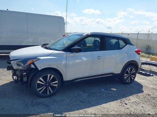 3N1CP5CU4JL517376 Nissan Kicks S/sr/sv