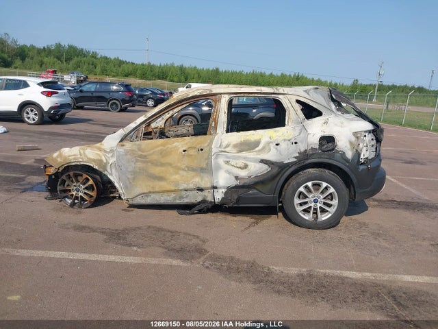 1FMCU9G67LUB34481 Ford ESCAPE SE
