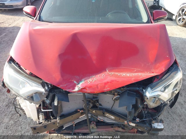 2T3ZFREV5HW318220 Toyota RAV4 LE