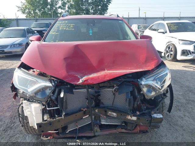2T3ZFREV5HW318220 Toyota RAV4 LE