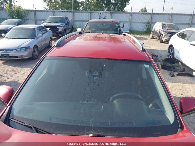 2T3ZFREV5HW318220 Toyota RAV4 LE