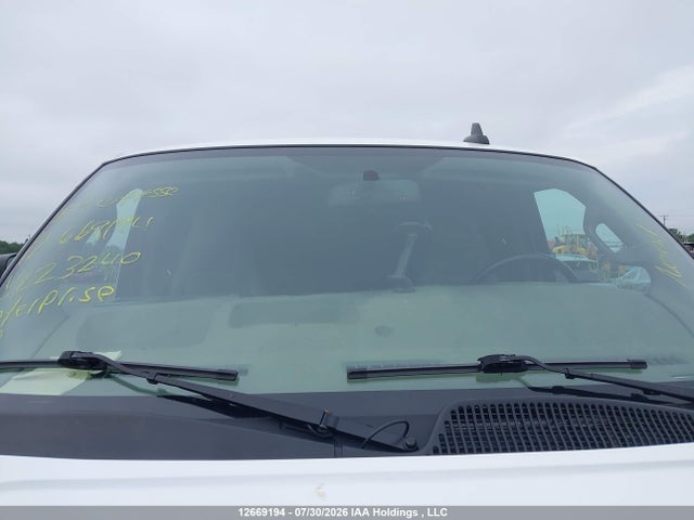 Продажа на аукционе авто 2023 Chevrolet Express G2500, vin: 1GCWGBFP1P1223240, номер лота: 12669194