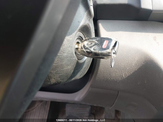 Honda Odyssey 2016 5FNRL5H27GB511895 Image 11