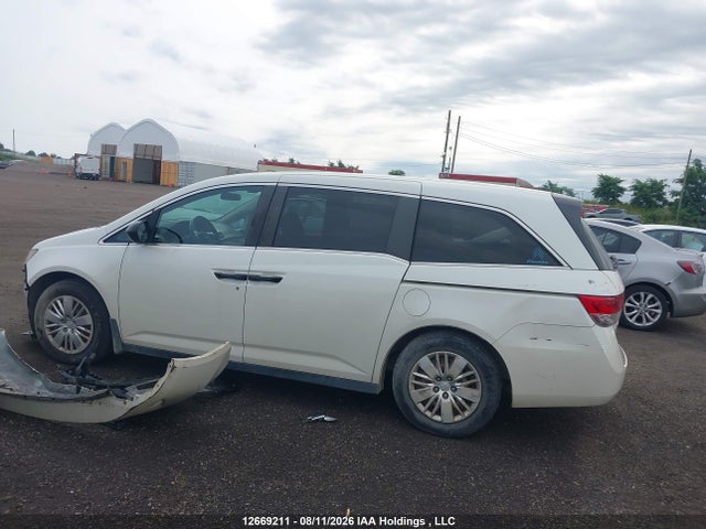 Honda Odyssey 2016 5FNRL5H27GB511895 Image 15