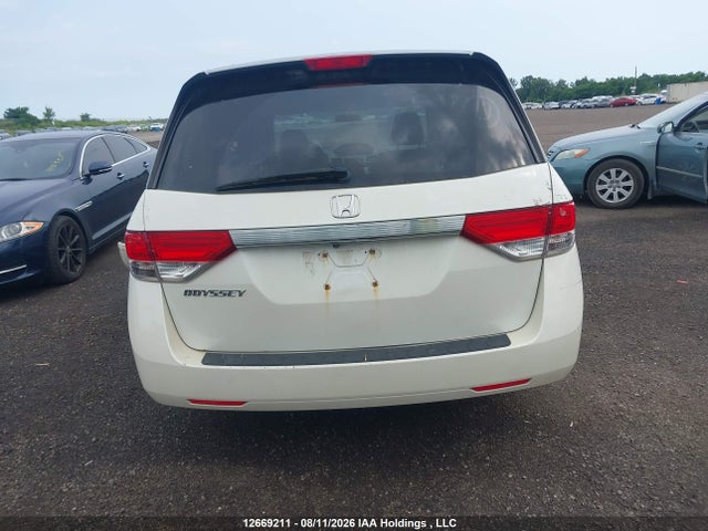 Honda Odyssey 2016 5FNRL5H27GB511895 Image 17