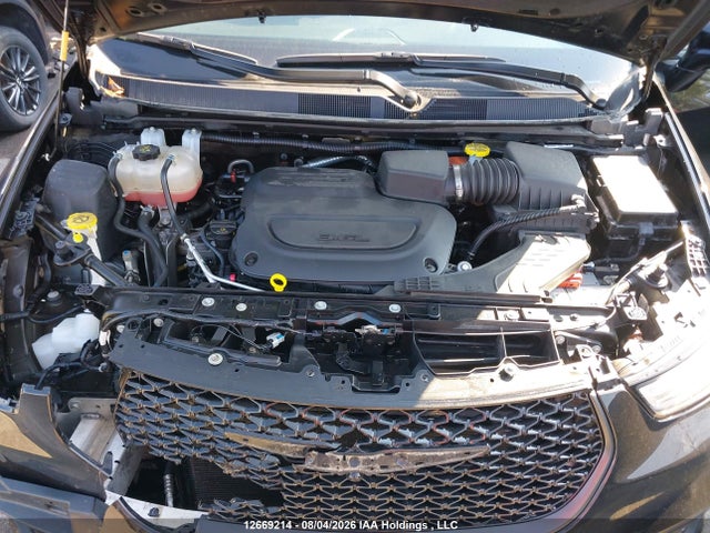 Chrysler Pacifica Limited 2025 2C4RC1GG6SR582394 Image 10