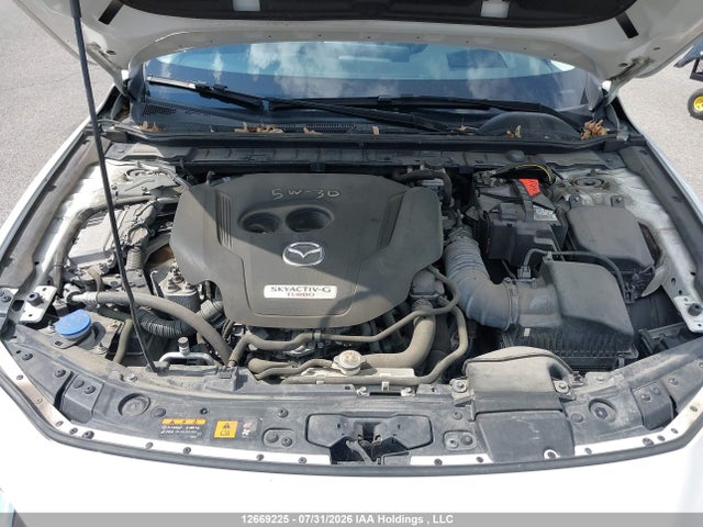JM1BPBDY3R1657432 Mazda 3 Gt