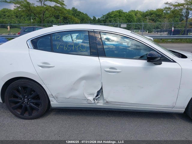 JM1BPBDY3R1657432 Mazda 3 Gt