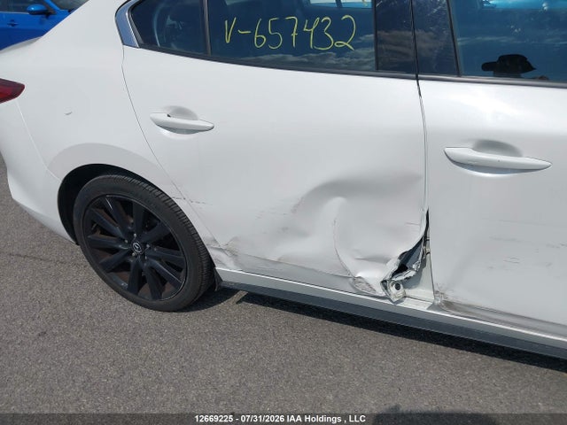 JM1BPBDY3R1657432 Mazda 3 Gt