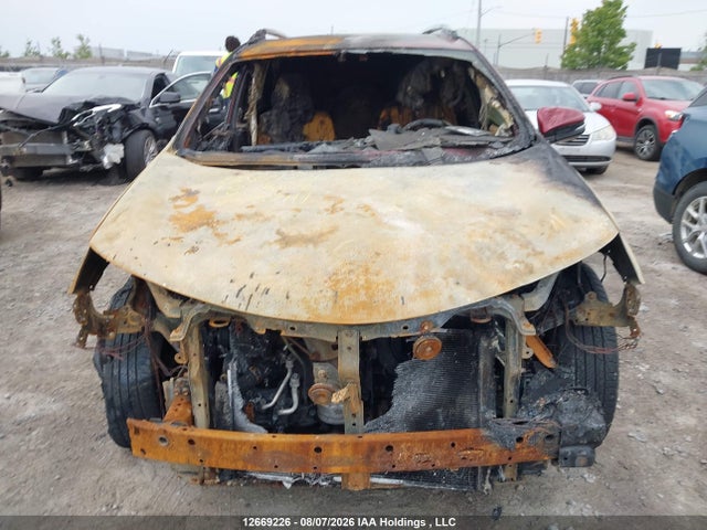 2T3BFREV4JW757111 Toyota RAV4 LE