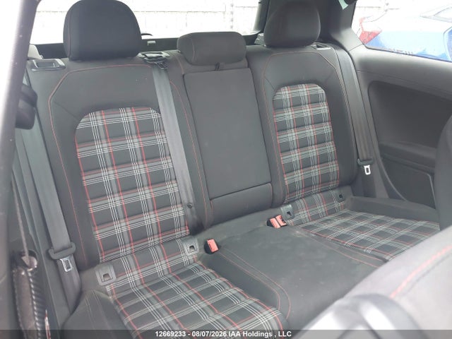 Продажа на аукционе авто 2015 Volkswagen Gti, vin: 3VWTT7AU7FM073061, номер лота: 12669233