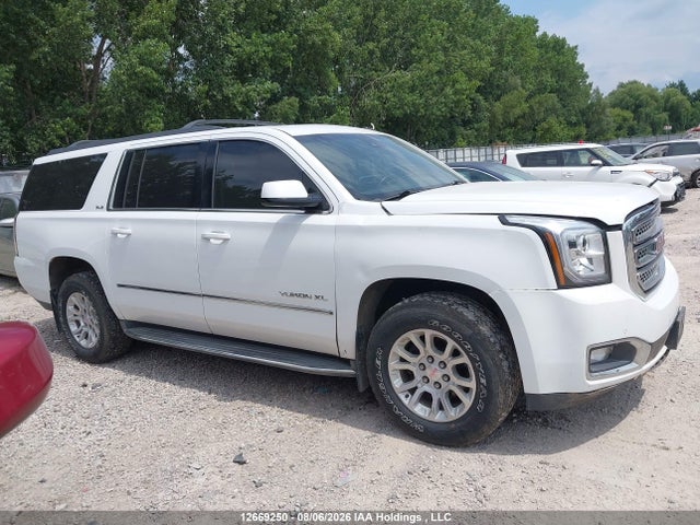 12669250 :رقم المزاد ، 1GKS2GKC6FR172058 vin ، 2015 Gmc Yukon Xl K1500 Sle مزاد بيع