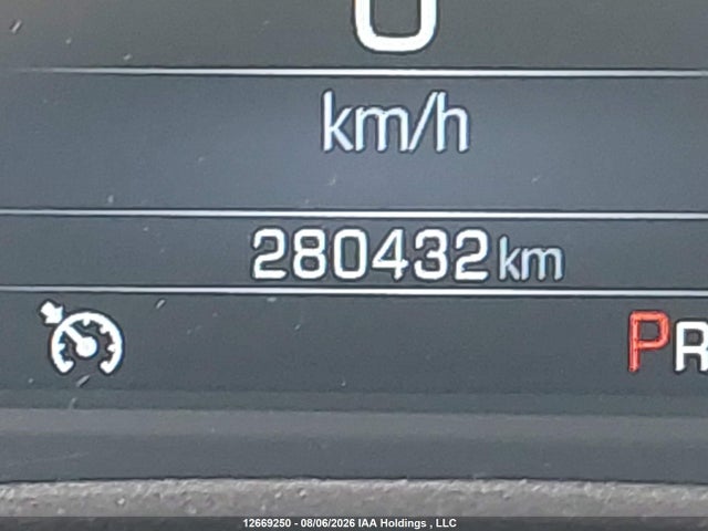 12669250 :رقم المزاد ، 1GKS2GKC6FR172058 vin ، 2015 Gmc Yukon Xl K1500 Sle مزاد بيع