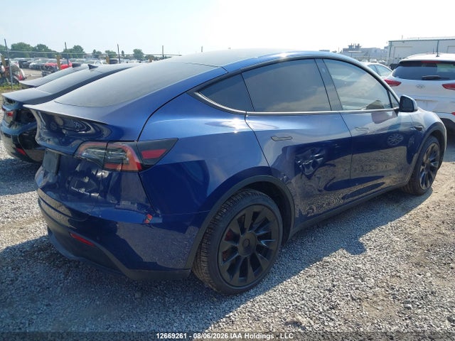 Tesla Model Y 2022 7SAYGDEE4NF415392 Image 4