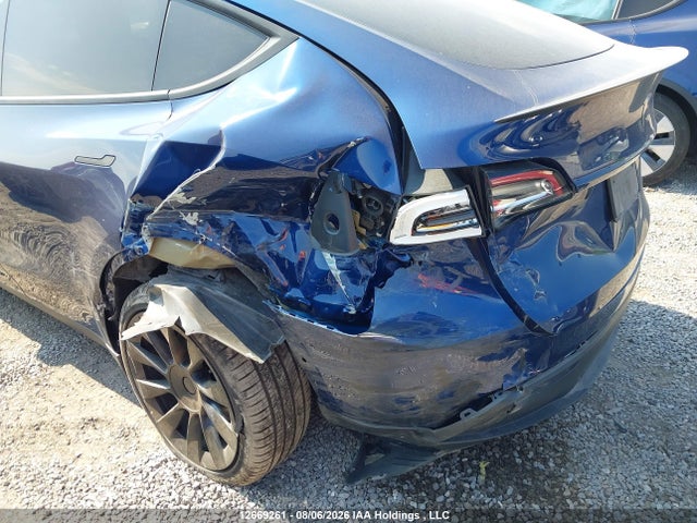 Tesla Model Y 2022 7SAYGDEE4NF415392 Image 6