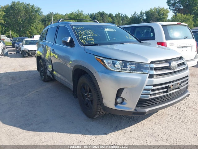 Toyota Highlander Limited 2018 5TDDZRFH0JS869558 Image 1