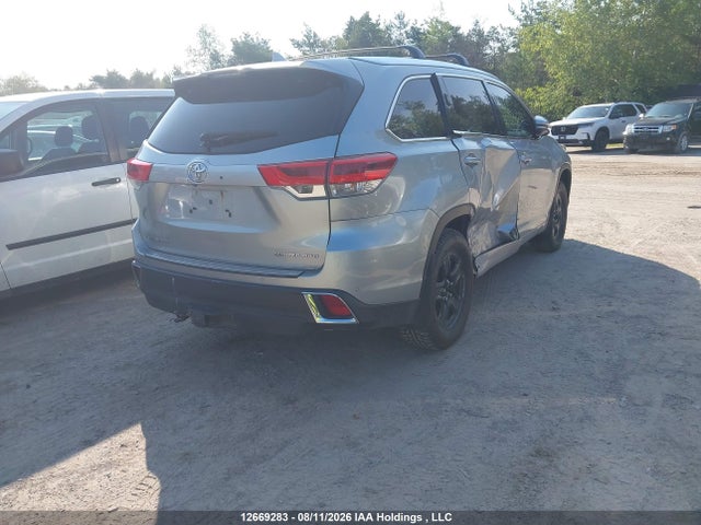 Toyota Highlander Limited 2018 5TDDZRFH0JS869558 Image 4