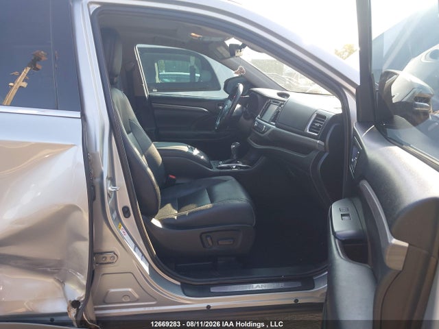 Toyota Highlander Limited 2018 5TDDZRFH0JS869558 Image 5