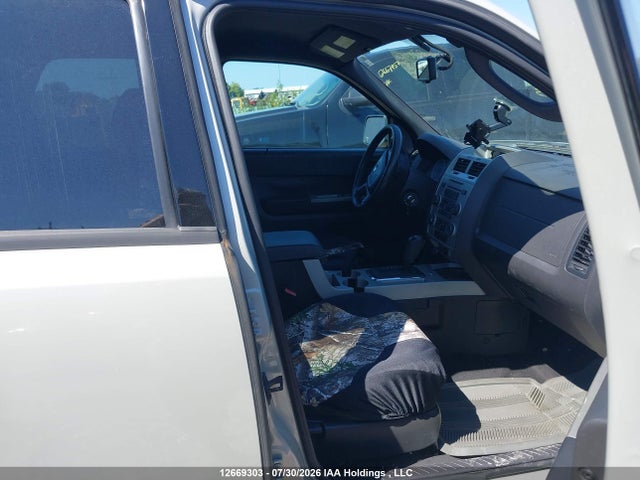 Продаж на аукціоні авто 2009 Ford Escape, vin: 1FMCU03G69KA35102, номер лоту: 12669303