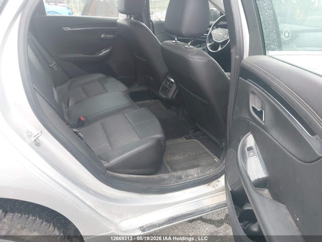 Chevrolet IMPALA 1LT 2017 2G1105SA3H9185842 Image 8