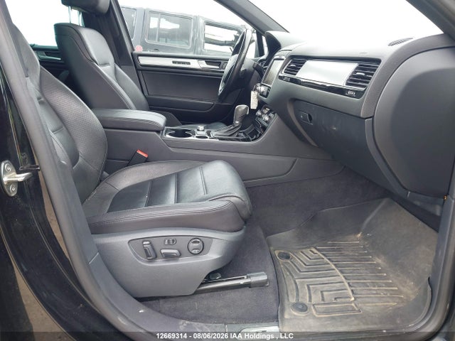 12669314 :رقم المزاد ، WVGHF7BP3HD003768 vin ، 2017 Volkswagen Touareg Execline W/ R-line مزاد بيع
