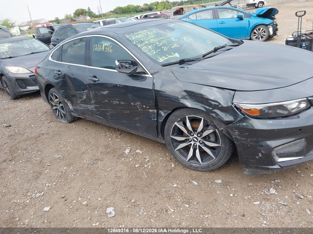 1G1ZD5STXJF170051 Chevrolet MALIBU LT