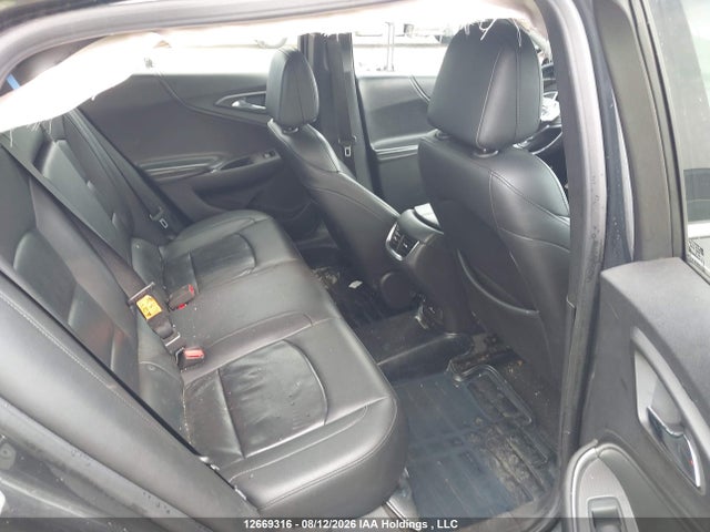 1G1ZD5STXJF170051 Chevrolet MALIBU LT