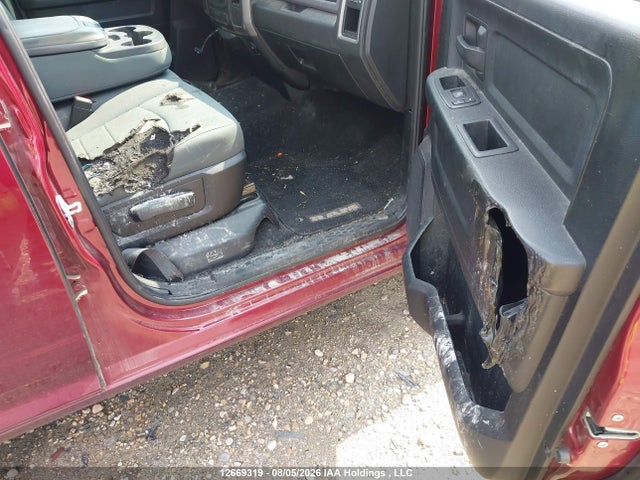 12669319 :رقم المزاد ، 1C6RR7KT0JS301930 vin ، 2018 Ram 1500 St مزاد بيع