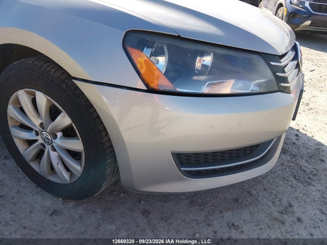 Volkswagen PASSAT S 2014 1VWAH7A30EC013803 Image 19