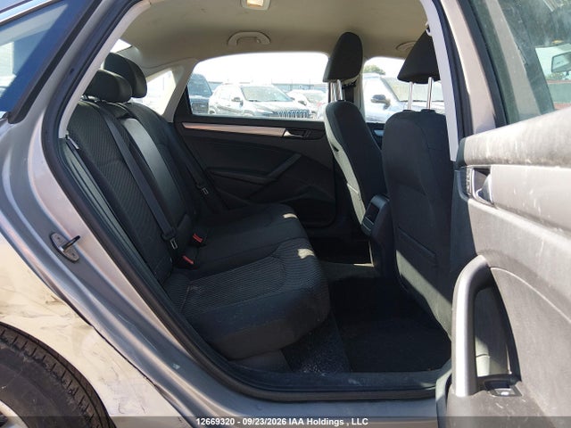 Volkswagen PASSAT S 2014 1VWAH7A30EC013803 Image 8