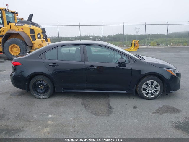 5YFBPMBE6MP152249 Toyota COROLLA LE