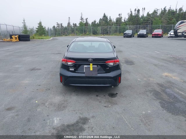 5YFBPMBE6MP152249 Toyota COROLLA LE