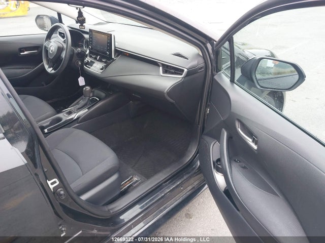 5YFBPMBE6MP152249 Toyota COROLLA LE
