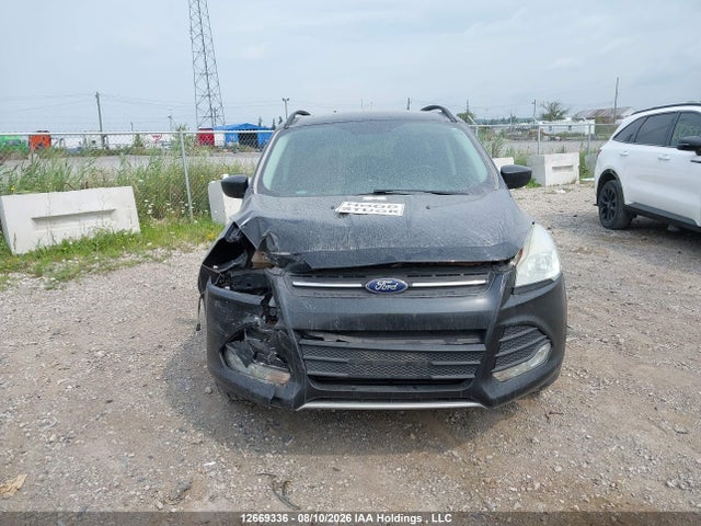1FMCU0GXXFUC48564 Ford ESCAPE SE