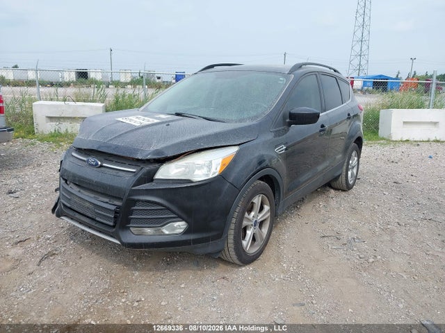 1FMCU0GXXFUC48564 Ford ESCAPE SE