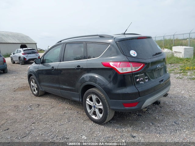 1FMCU0GXXFUC48564 Ford ESCAPE SE