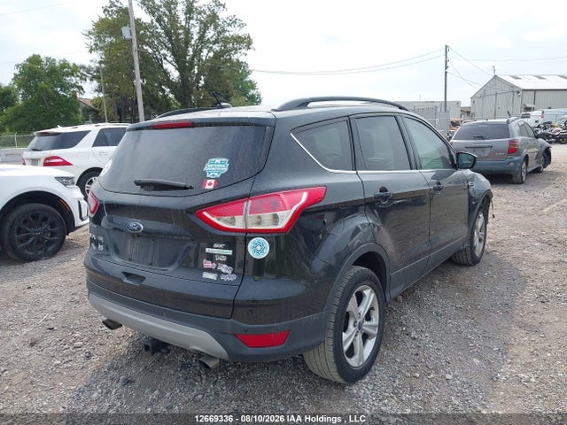 1FMCU0GXXFUC48564 Ford ESCAPE SE