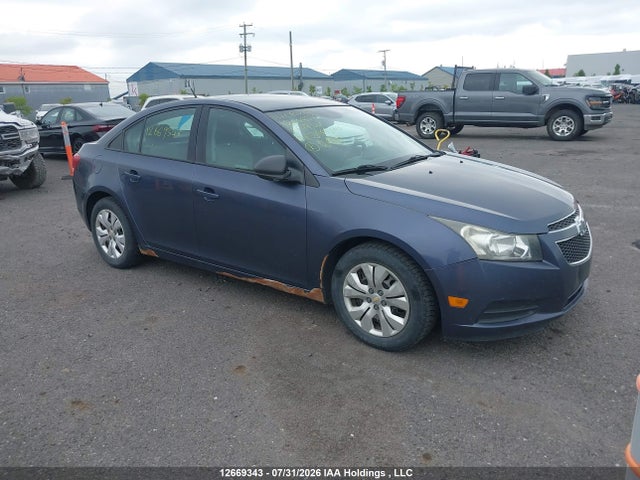 2014 1G1PA5SH2E7147441 main image