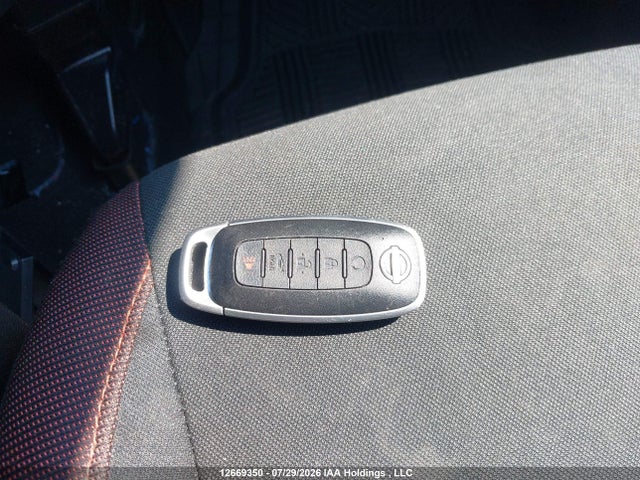 3N1CN8FV7RL848377 Nissan VERSA SR