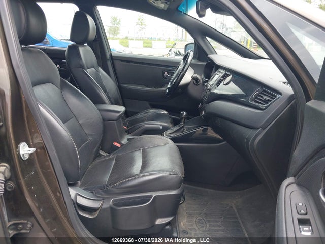 KIA Rondo 2015 KNAHU8A30F7077432 Image 5
