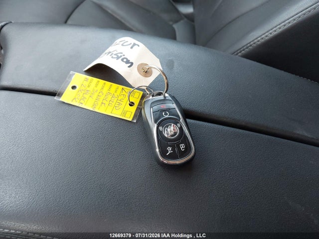 12669379 :رقم المزاد ، LRBFX2SA6LD230032 vin ، 2020 Buick Envision Essence مزاد بيع