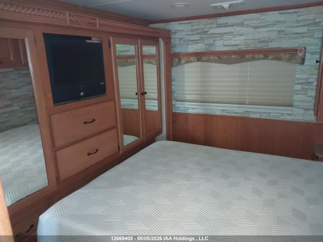 12669405 :رقم المزاد ، 1F6NF53Y880A00183 vin ، 2008 Ford F530 Super Duty مزاد بيع