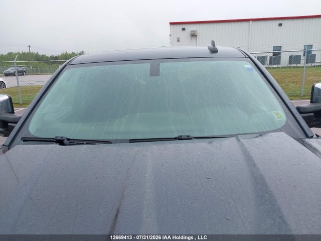 12669413 :رقم المزاد ، 3GCUKSEJ2JG407324 vin ، 2018 Chevrolet Silverado 1500 1lz مزاد بيع