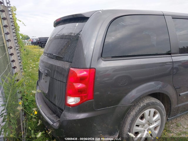 2C4RDGBG8GR392823 Dodge Grand Caravan Se